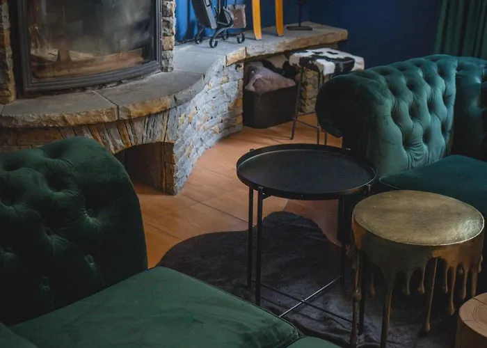 Aspen House & Penzion 3*