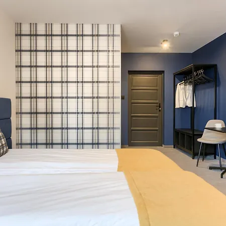 Aspen House & Pensión