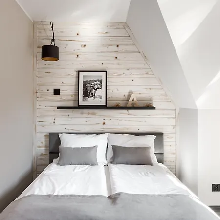 Pensión Aspen House & 3*