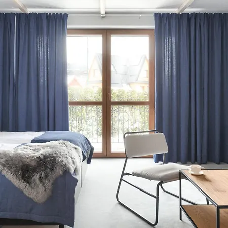 Aspen House & 扎科帕内