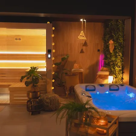 Aspen House & 招待所 3*